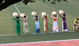 Chàng trai 8X làm clip 'Quê hương tôi là Việt Nam' tặng Tổng thống Obama